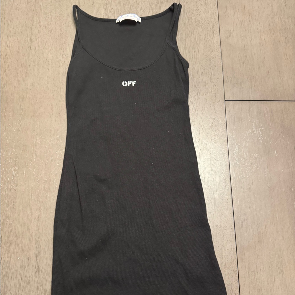 Black Knee-Length Sleeveless Sheath Dress
